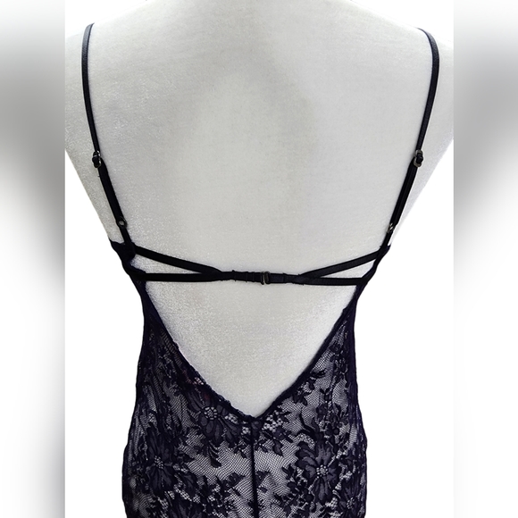 Victoria's Secret Very Sexy Lingerie - Picture 4 of 6